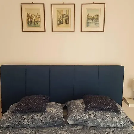 Writer's In An Unique District Apartment *